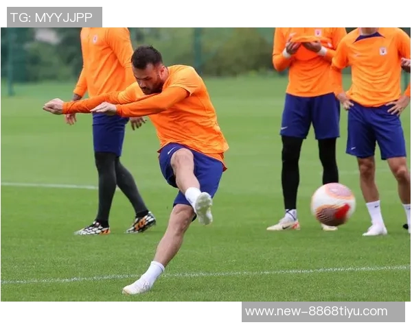 卡扎伊什维利与家人共享休闲时光照片曝光续约泰山仍在悬而未决中